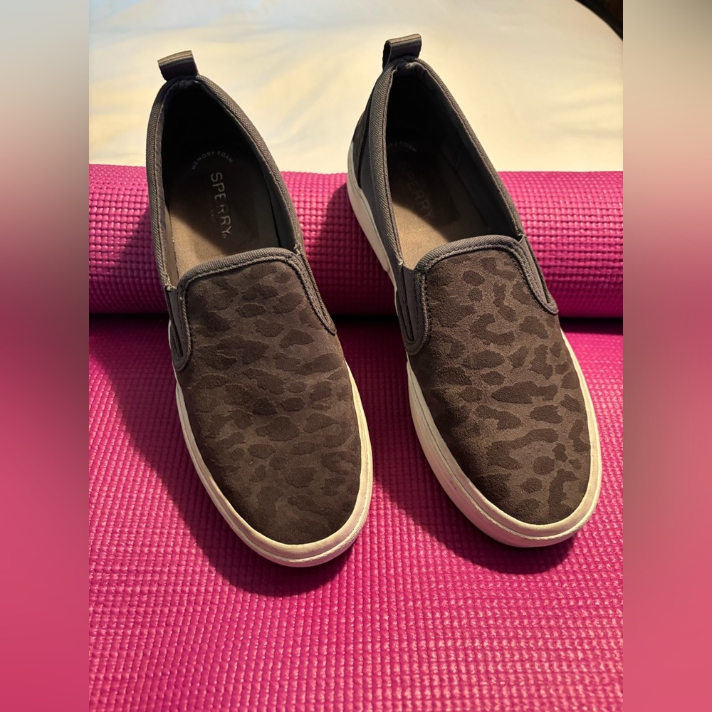 Sperry Leopard Loafers Slip-On Comfort